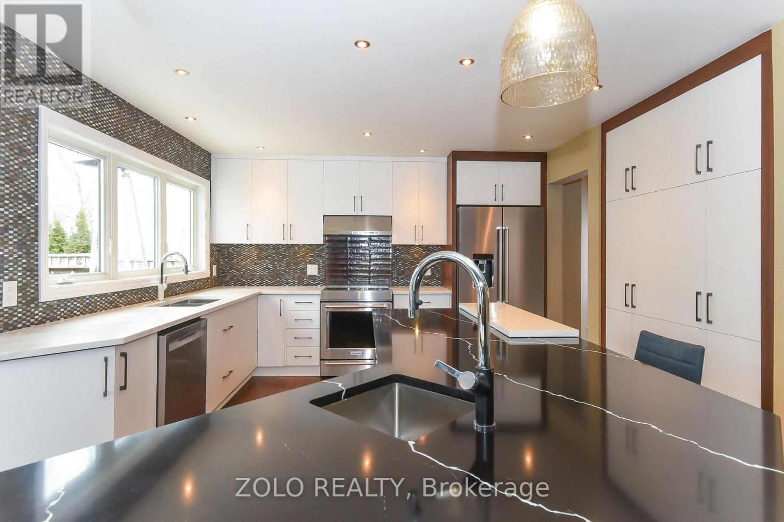 1392 Talcy Crescent, Ottawa, Ontario  K4A 3C4 - Photo 3 - X12982800