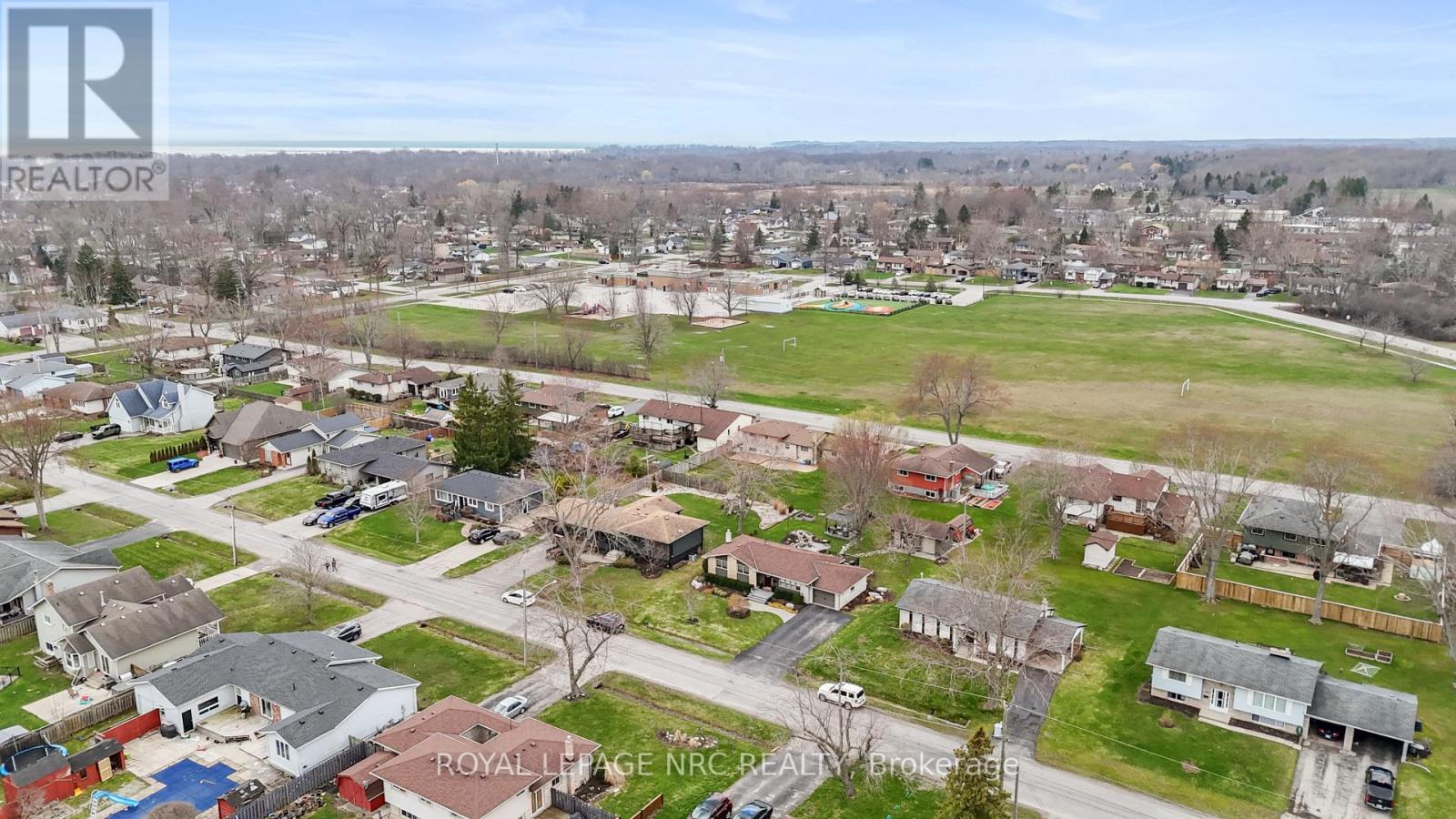 787 Grandview Road, Fort Erie, Ontario  L2A 4V6 - Photo 6 - X12982780