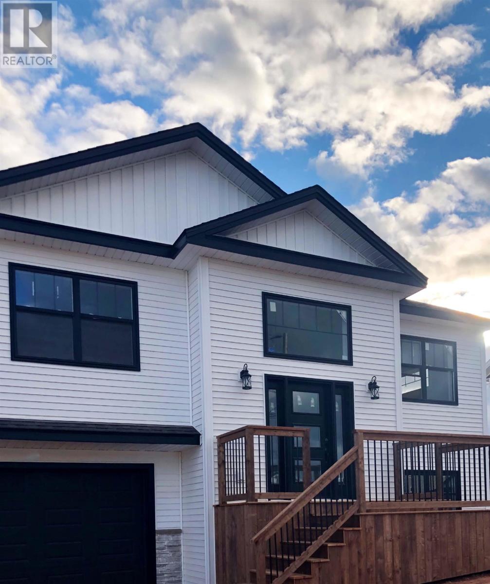 18 Hanmac Drive, Charlottetown, Prince Edward Island  C1C 0W1 - Photo 2 - 202607007