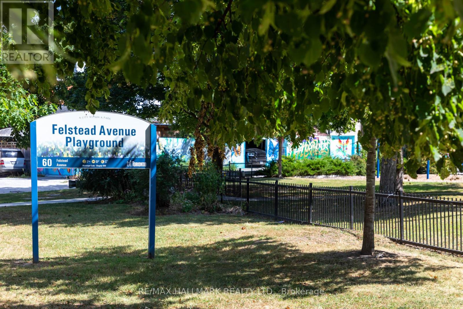 17 Mountalan Avenue, Toronto, Ontario  M4J 1H3 - Photo 46 - E12962502