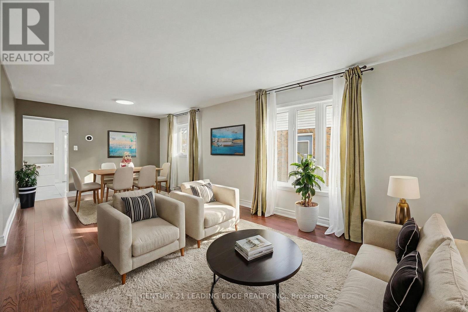 43 Nightstar Drive, Richmond Hill, Ontario  L4C 8H8 - Photo 5 - N12981820