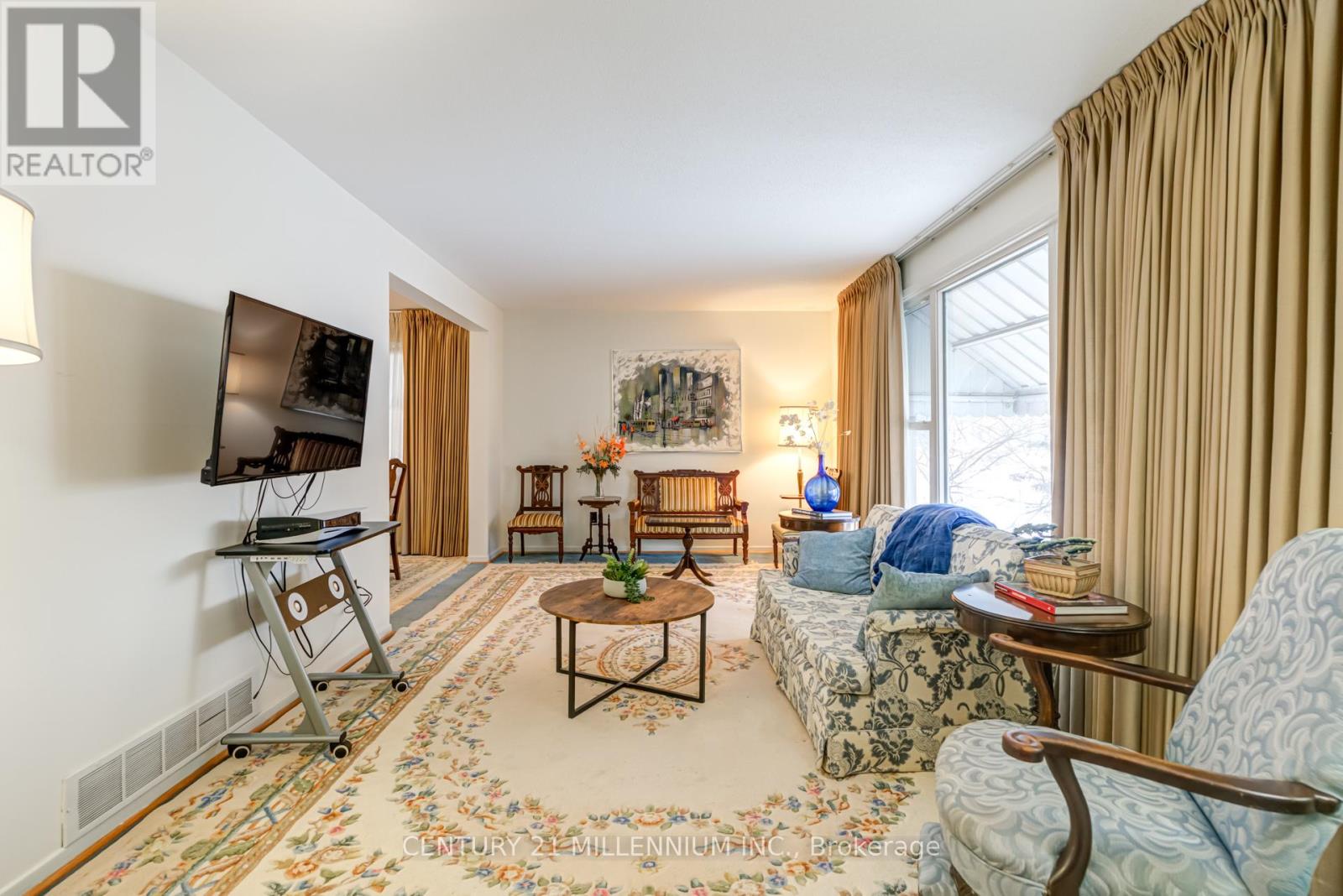 2 Durham Crescent, Brampton, Ontario  L6T 2X6 - Photo 3 - W12725370