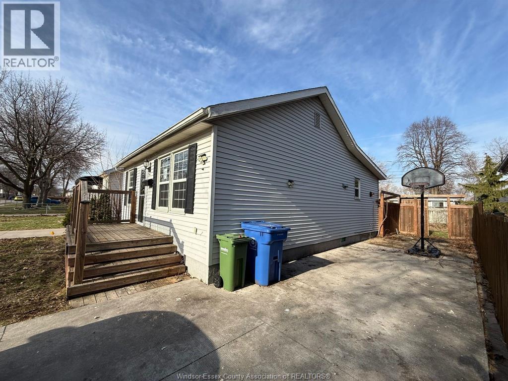 1330 Central Avenue, Windsor, Ontario  N8Y 3V4 - Photo 2 - 26007319