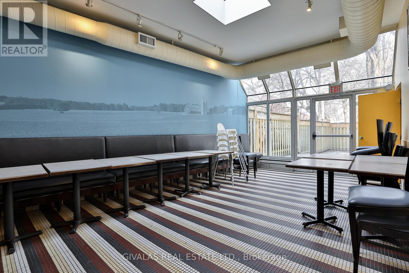 174 Eglinton Avenue W, Toronto, Ontario  M4R 1A7 - Photo 16 - C12982522