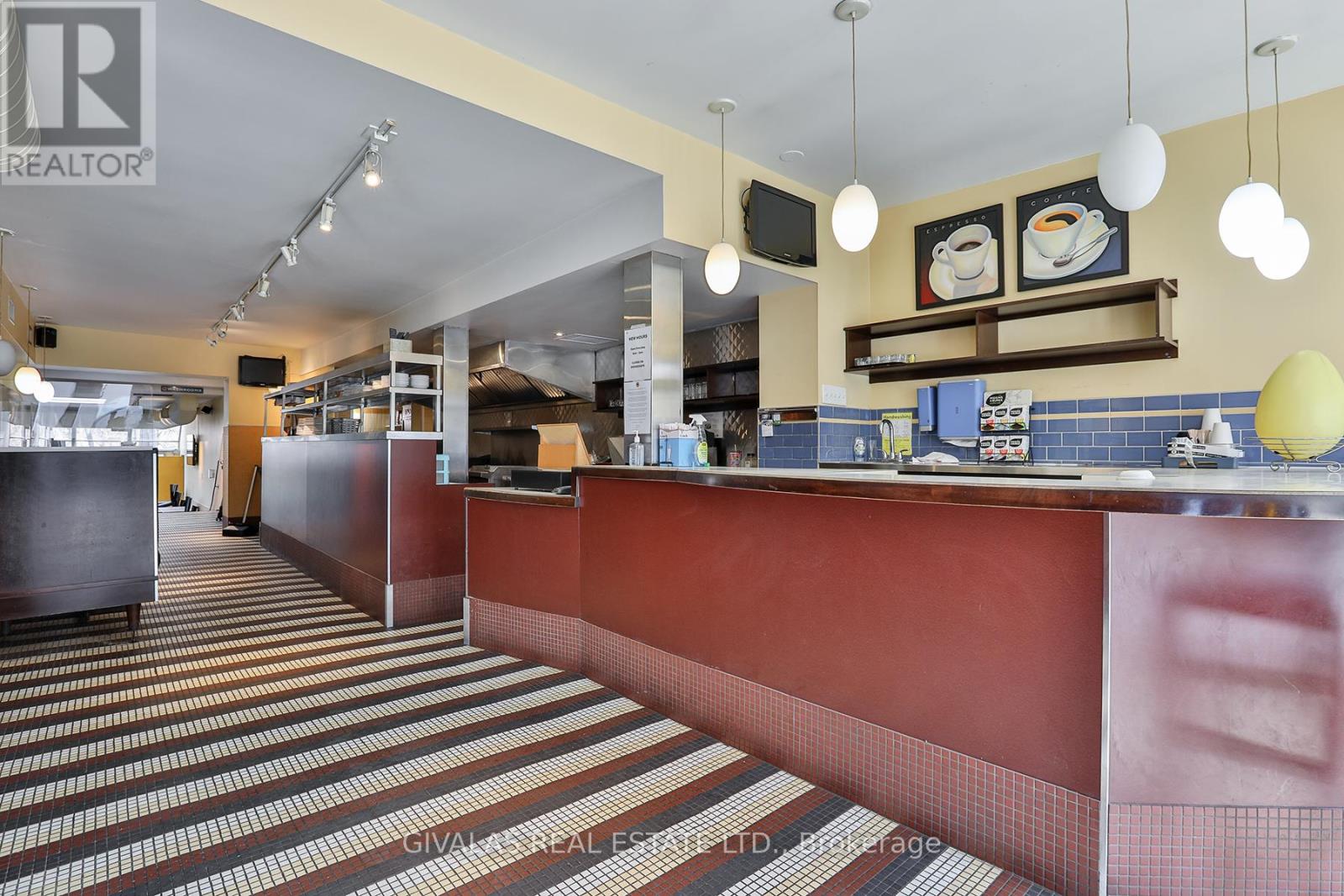 174 Eglinton Avenue W, Toronto, Ontario  M4R 1A7 - Photo 7 - C12982522