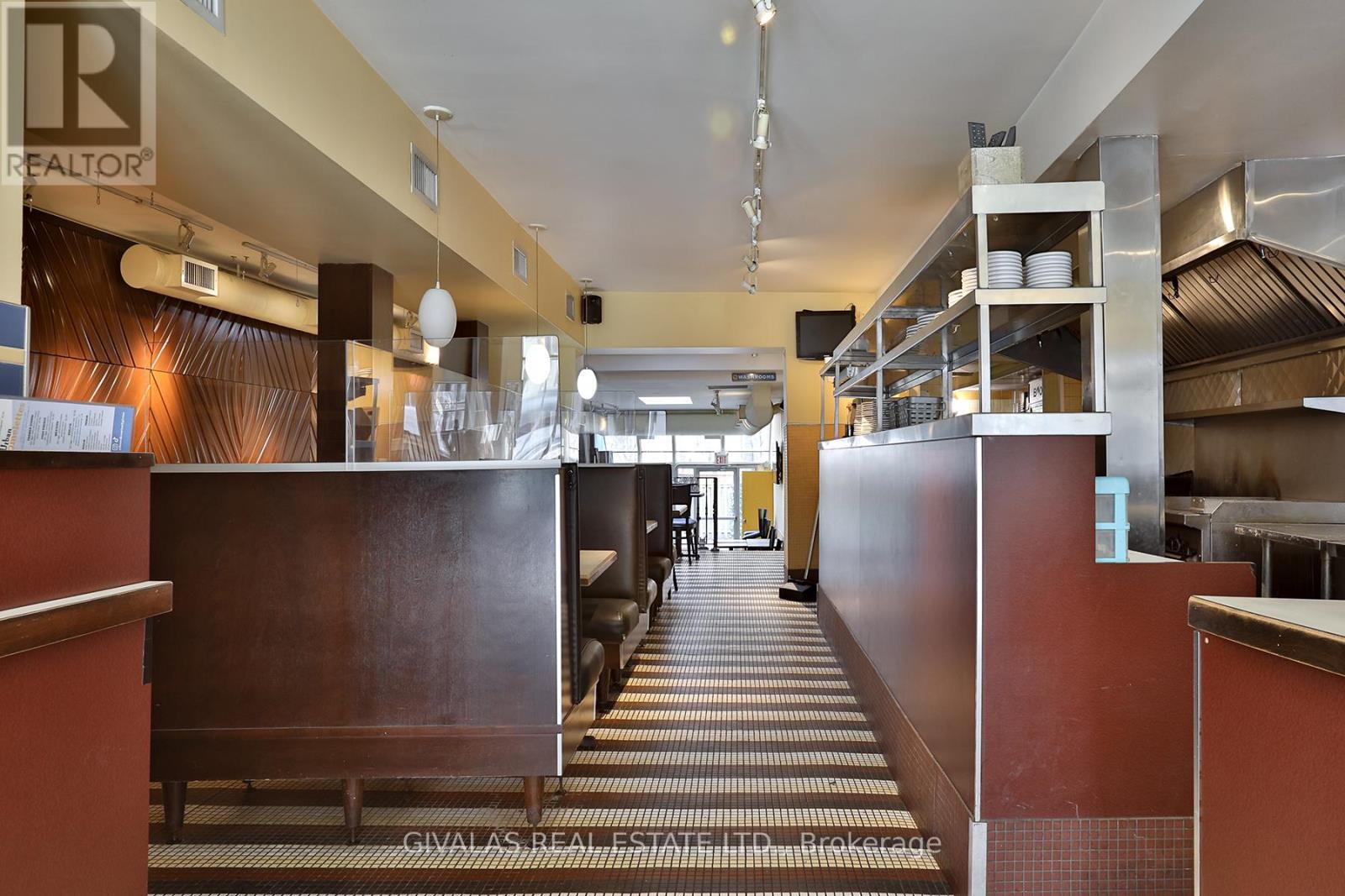 174 Eglinton Avenue W, Toronto, Ontario  M4R 1A7 - Photo 8 - C12982522