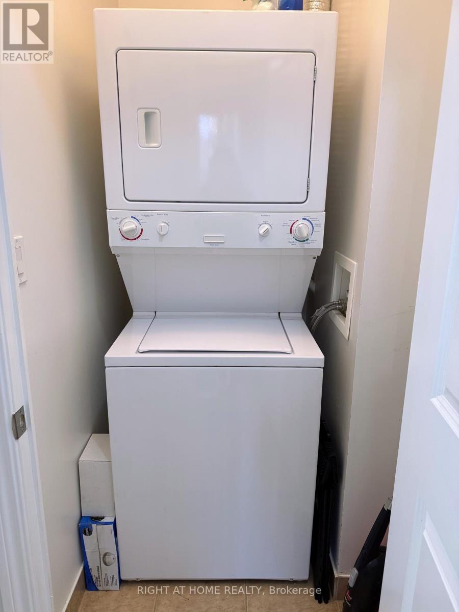 209 - 135 Wynford Drive, Toronto, Ontario  M3C 0J4 - Photo 9 - C12982536