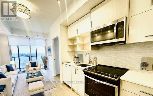 806 - 128 Fairview Mall Drive, Toronto, Ontario  M2J 2Z1 - Photo 3 - C12982586