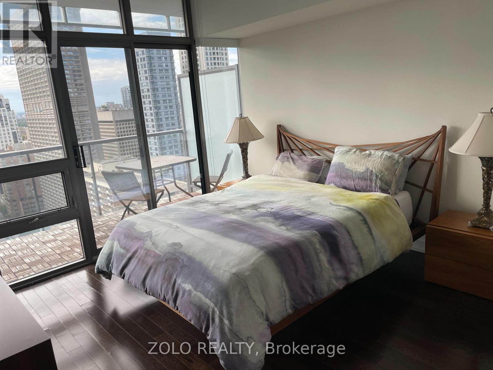 3006 - 33 Charles Street E, Toronto, Ontario  M4Y 0A2 - Photo 12 - C12982606