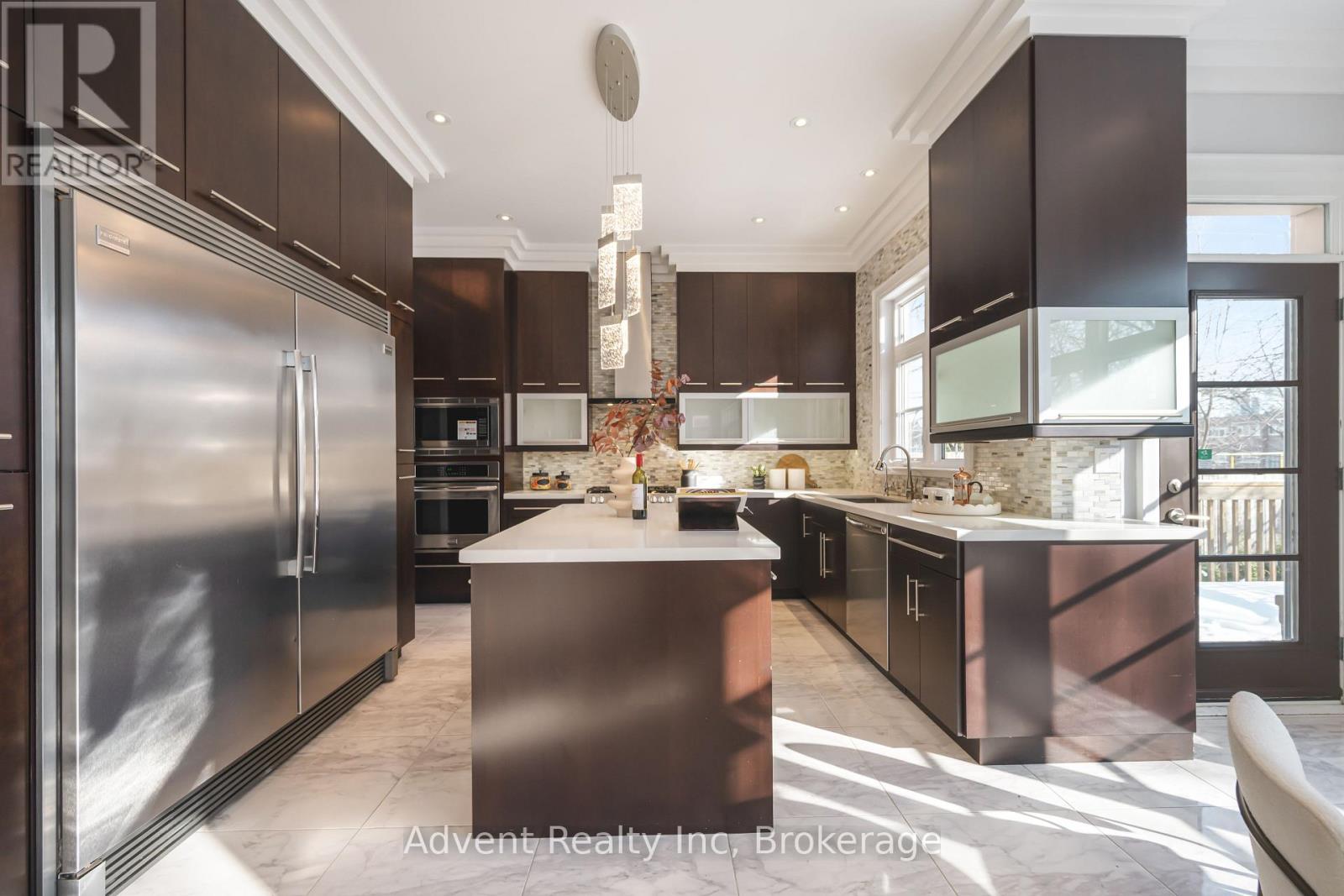 141 Connaught Avenue, Toronto, Ontario  M2M 1H3 - Photo 13 - C12982748