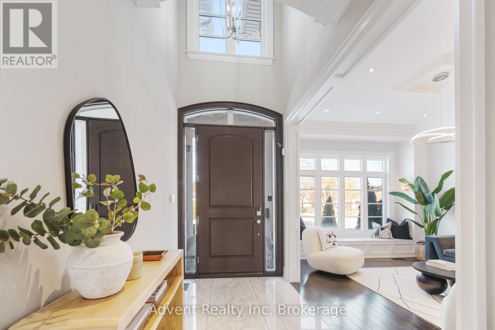 141 Connaught Avenue, Toronto, Ontario  M2M 1H3 - Photo 4 - C12982748