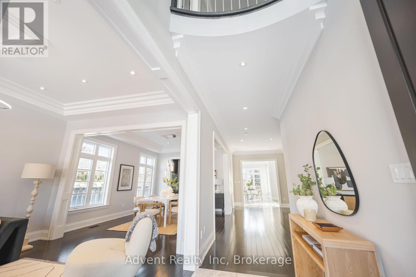 141 Connaught Avenue, Toronto, Ontario  M2M 1H3 - Photo 5 - C12982748