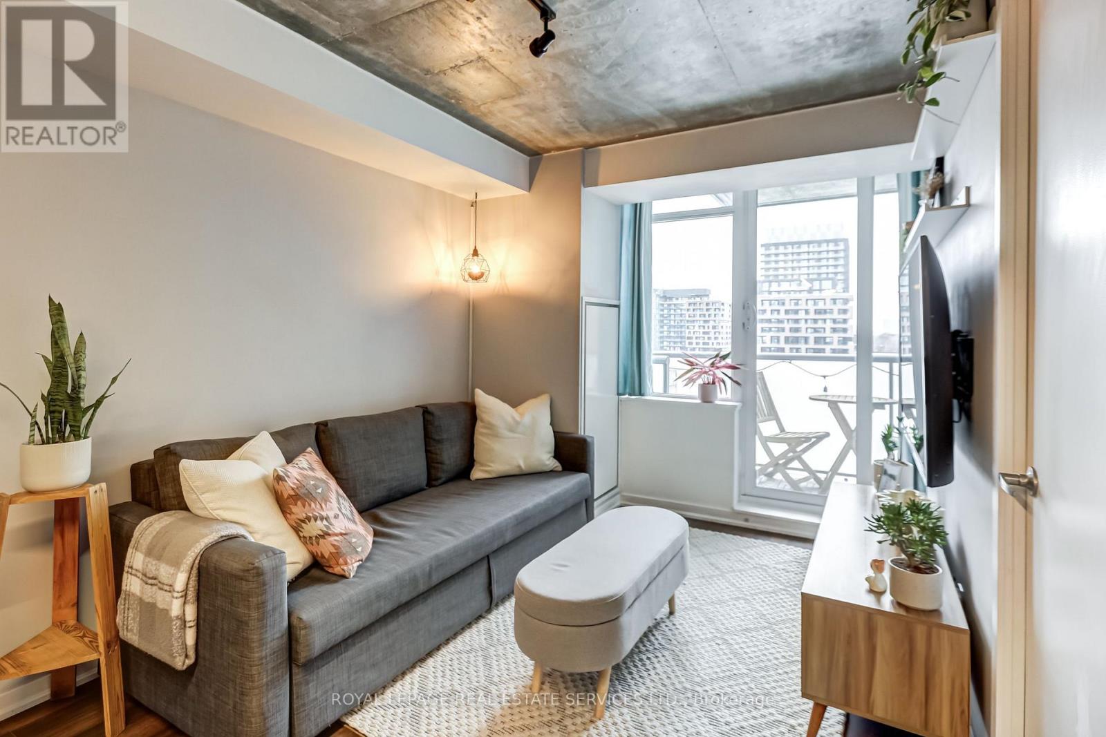 1117 - 20 Joe Shuster Way, Toronto, Ontario  M6K 0A3 - Photo 10 - C12982756