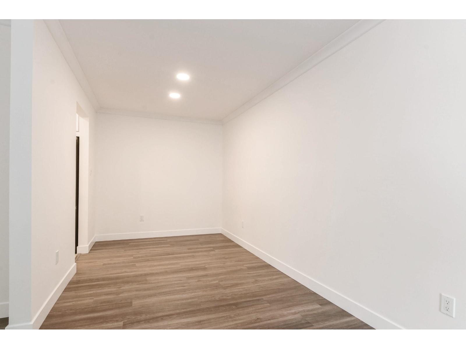 102 9948 151 Street, Surrey, British Columbia  V3R 0V6 - Photo 6 - R3108613