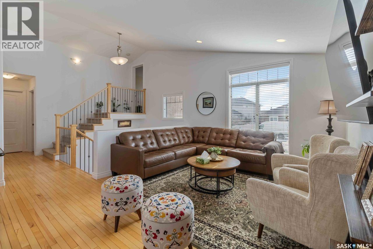 3 Briarvale Crescent, Saskatoon, Saskatchewan  S7V 1C5 - Photo 4 - SK032582