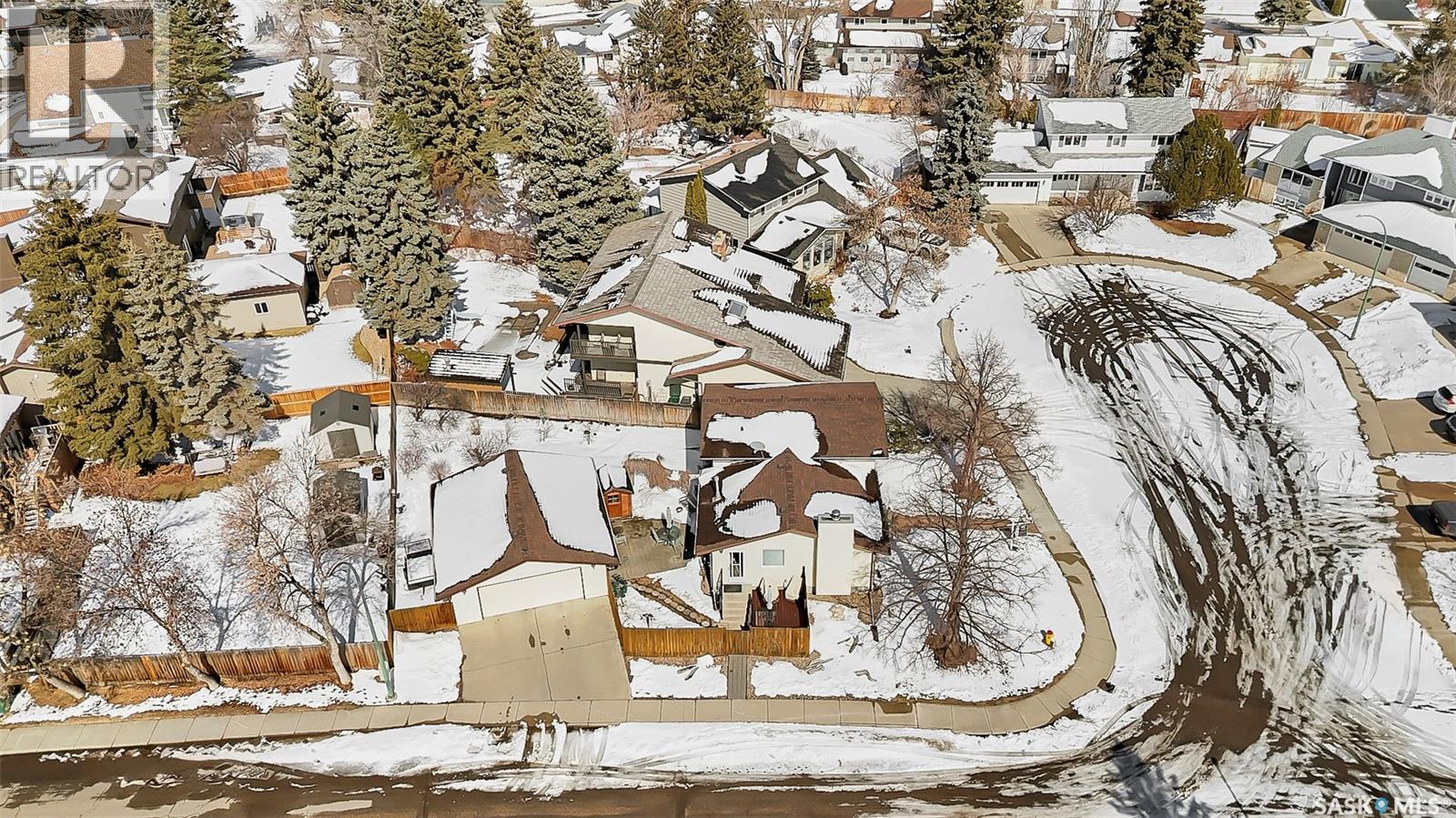 703 Candle Court, Saskatoon, Saskatchewan  S7K 4Z9 - Photo 2 - SK032575