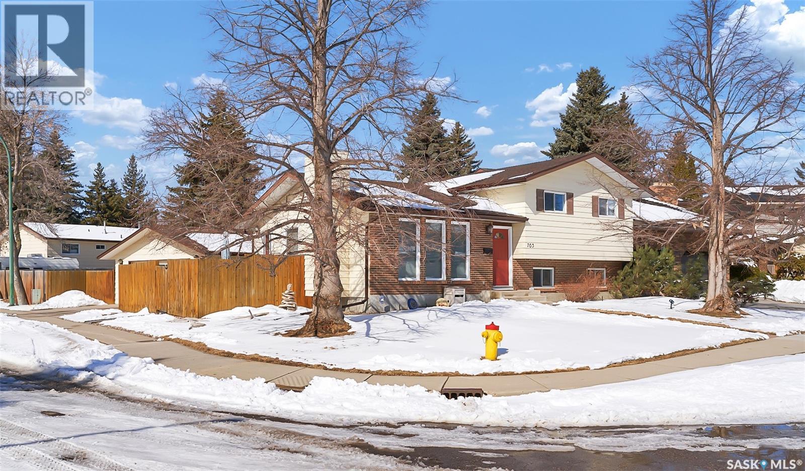 703 Candle Court, Saskatoon, Saskatchewan  S7K 4Z9 - Photo 49 - SK032575