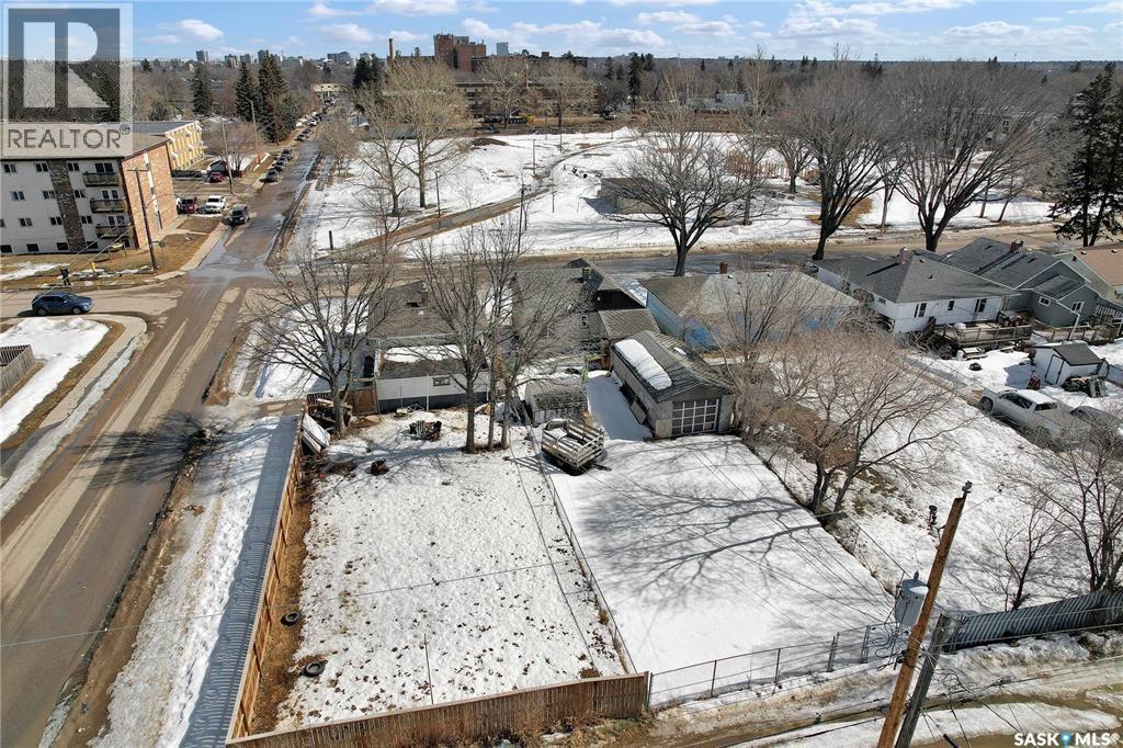 203 U Avenue S, Saskatoon, Saskatchewan  S7M 1R8 - Photo 14 - SK032528