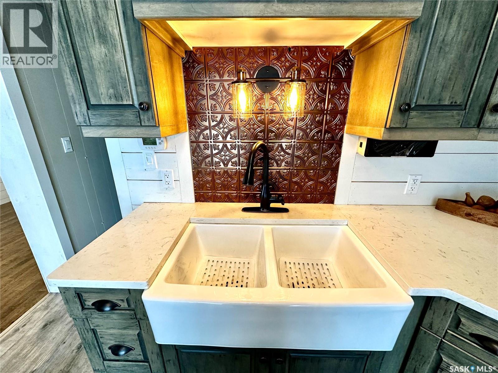 55 Ferguson Bay, Webb Rm No. 138, Saskatchewan  S0N 2N0 - Photo 4 - SK032484