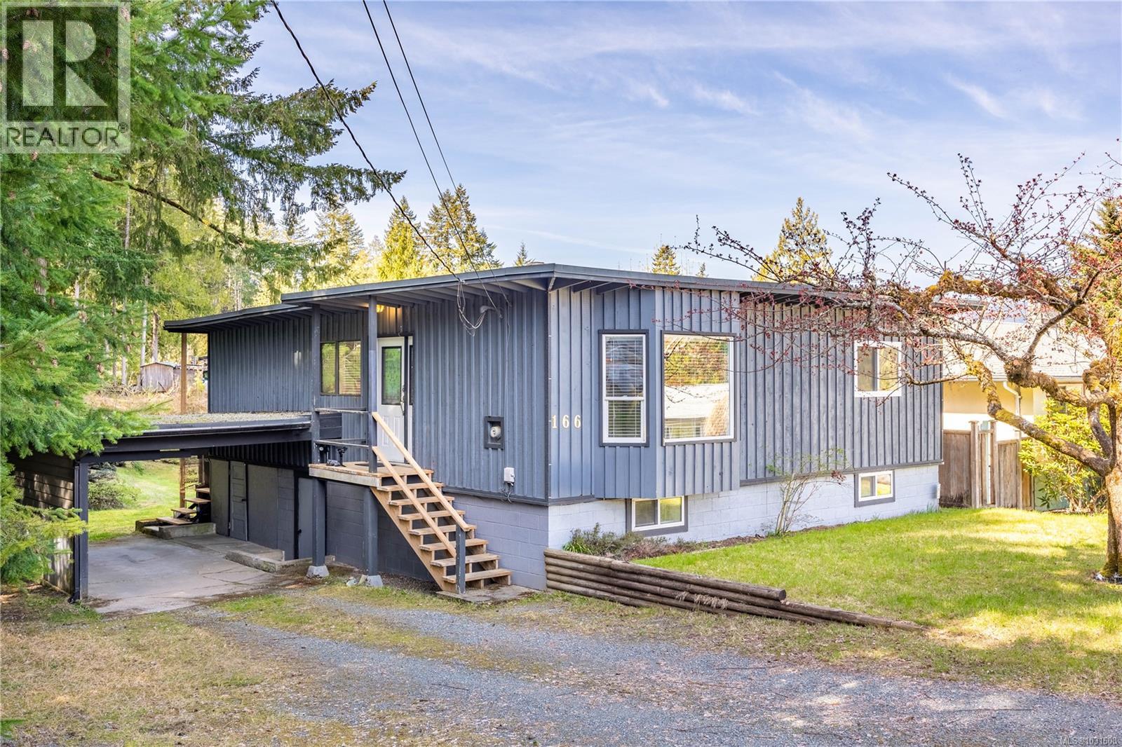 166 Sall Rd, Lake Cowichan, British Columbia