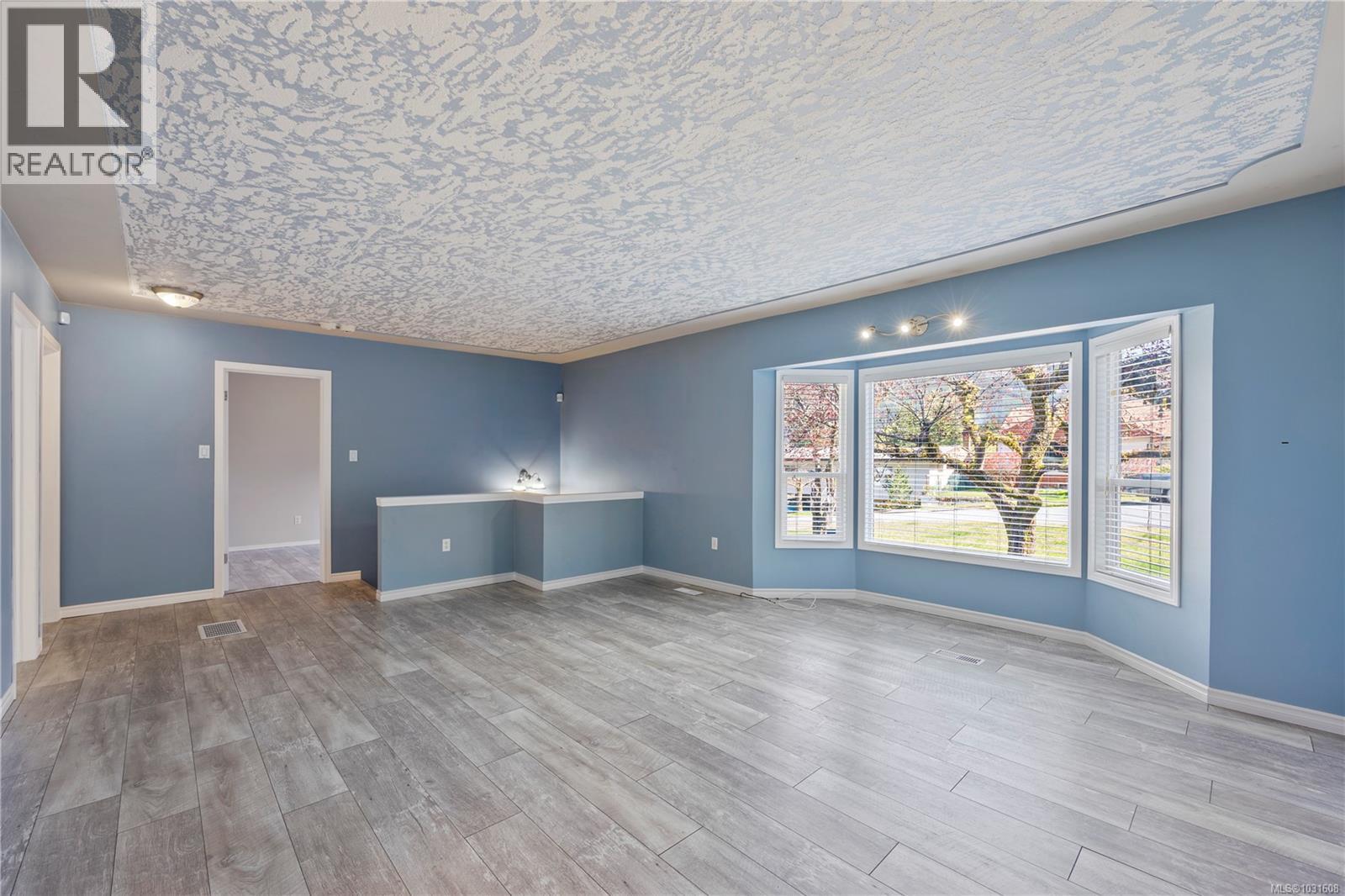 166 Sall Rd, Lake Cowichan, British Columbia  V0R 2G0 - Photo 3 - 1031608