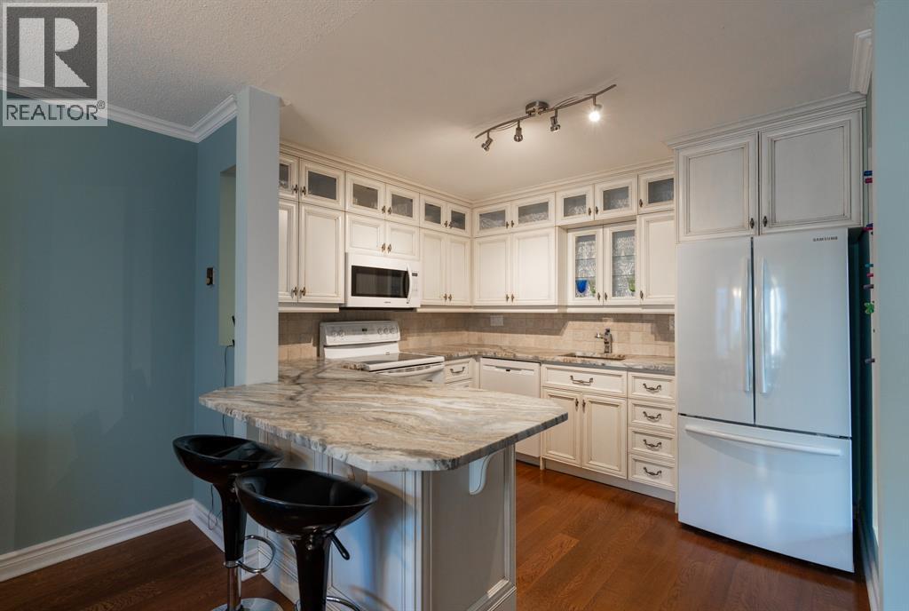 1500 Venetian Boulevard Unit# W22, Point Edward photo 6