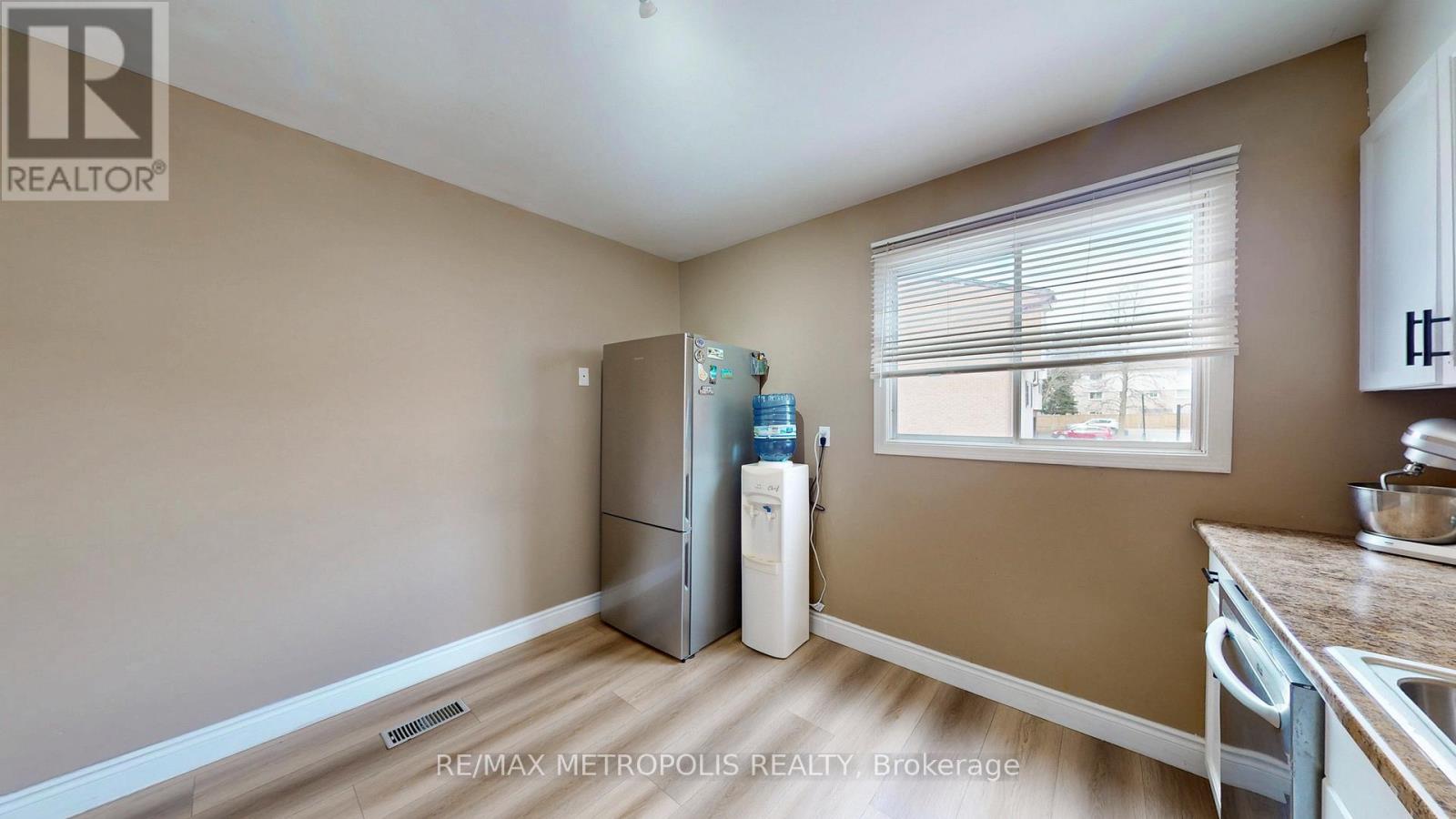 19 - 601 Galahad Drive, Oshawa, Ontario  L1K 1L9 - Photo 10 - E12982554