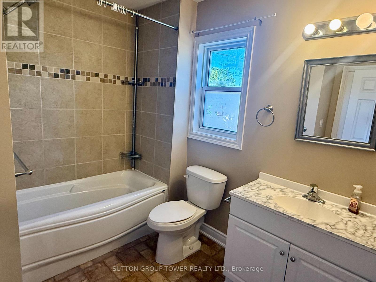 2 - 750 Albert Street, Oshawa, Ontario  L1H 4T6 - Photo 10 - E12982762