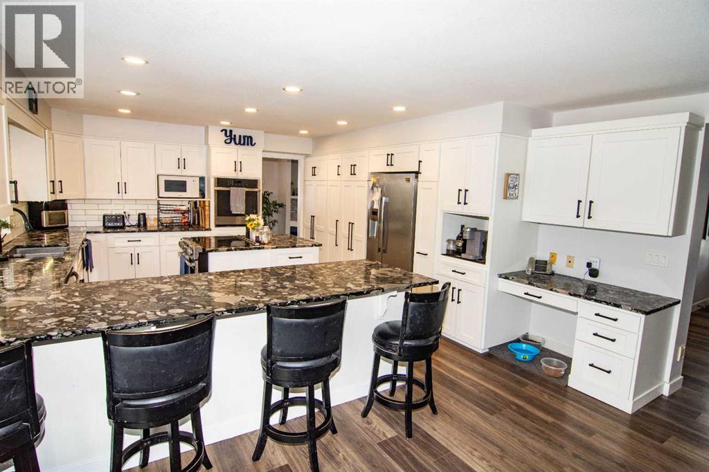 33233 Range Road 284, Rural Mountain View County, Alberta  T4H 1P2 - Photo 21 - A2299245