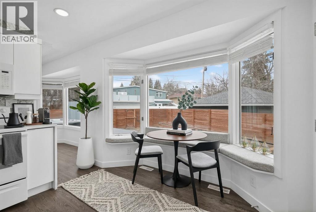 48 Carnarvon Way NW, Calgary, Alberta  T2K 1W4 - Photo 10 - A2299371