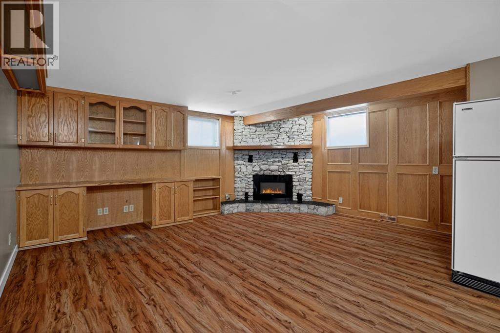 48 Carnarvon Way NW, Calgary, Alberta  T2K 1W4 - Photo 26 - A2299371