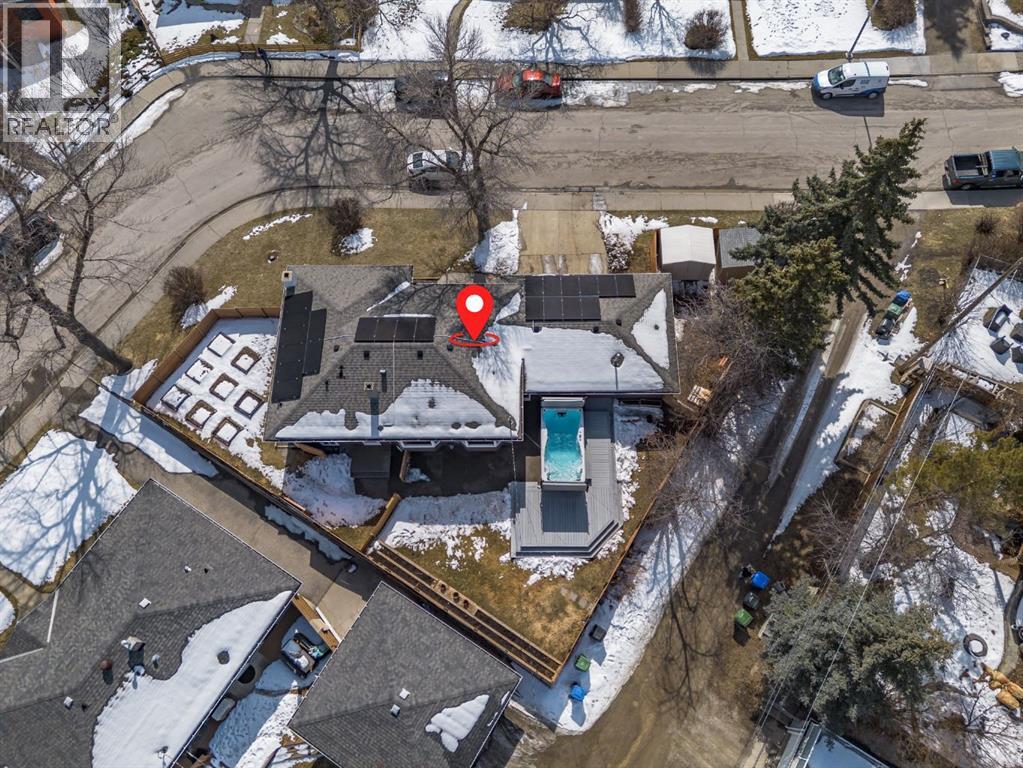 48 Carnarvon Way NW, Calgary, Alberta  T2K 1W4 - Photo 41 - A2299371