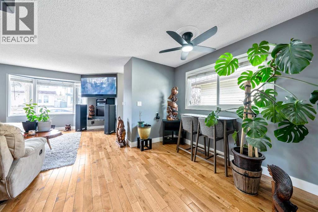 28 Riverbirch Place SE, Calgary, Alberta  T2C 3M3 - Photo 13 - A2299761