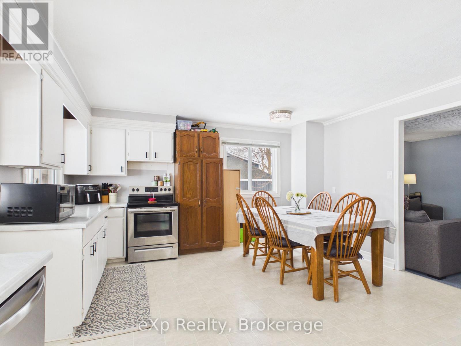 144 Cargill Road, Brockton, Ontario  N0G 1J0 - Photo 12 - X12869954