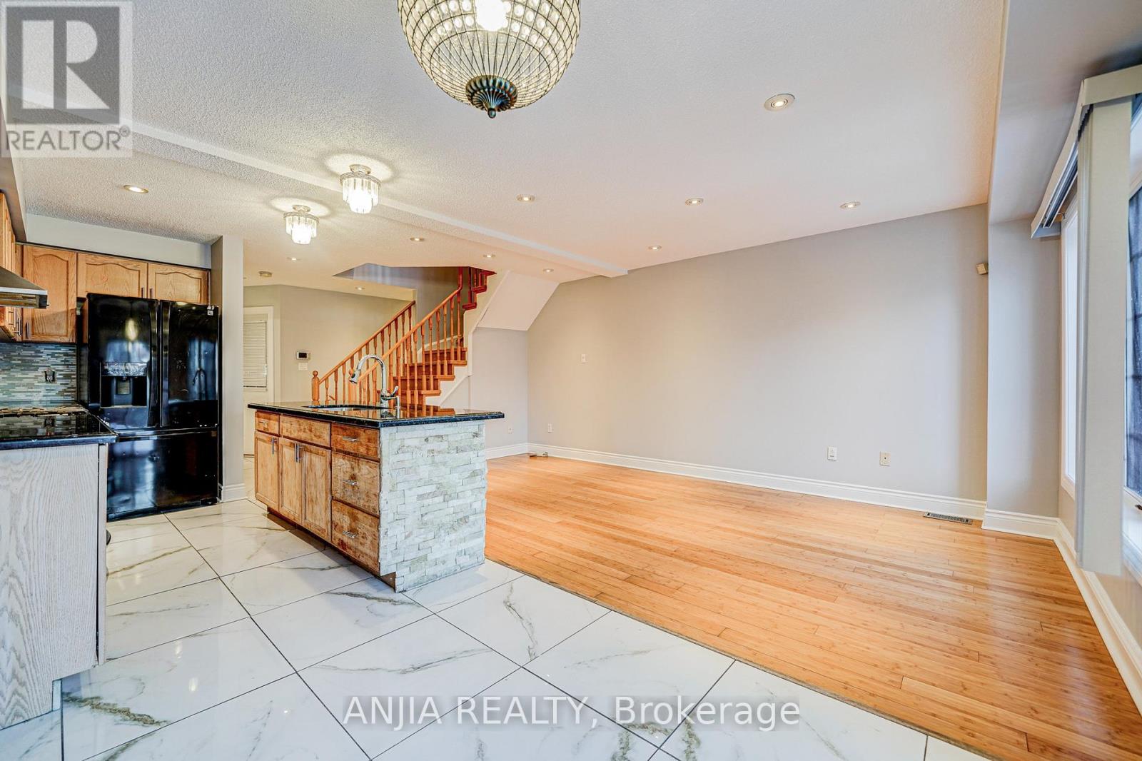 146 Billingsley Crescent, Markham, Ontario  L3S 4P4 - Photo 13 - N12982494