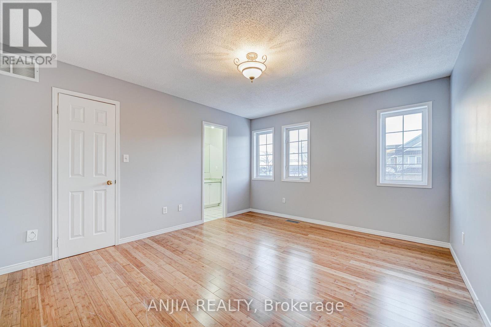 146 Billingsley Crescent, Markham, Ontario  L3S 4P4 - Photo 18 - N12982494