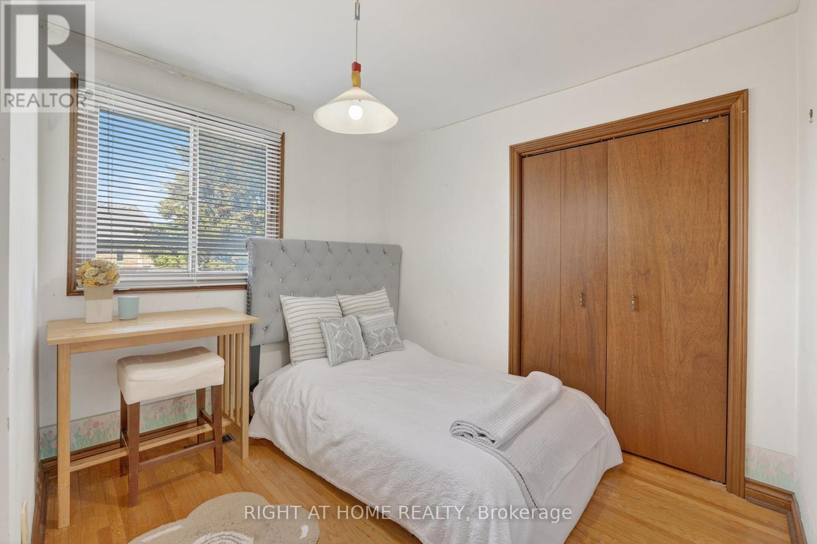 56 Birch Avenue, Richmond Hill, Ontario  L4C 6C6 - Photo 15 - N12982504