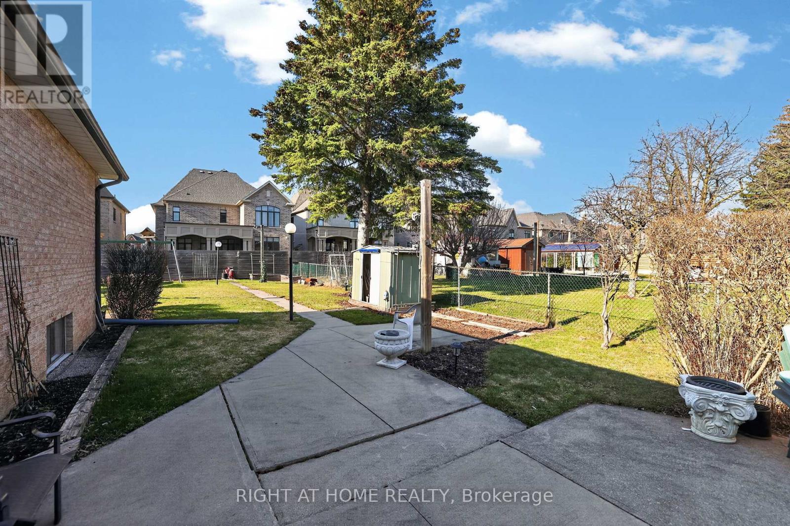 56 Birch Avenue, Richmond Hill, Ontario  L4C 6C6 - Photo 31 - N12982504