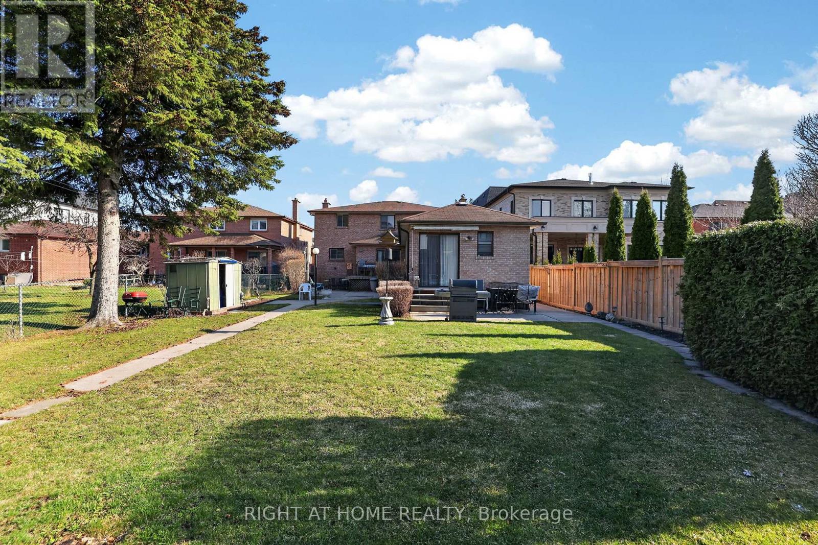 56 Birch Avenue, Richmond Hill, Ontario  L4C 6C6 - Photo 35 - N12982504