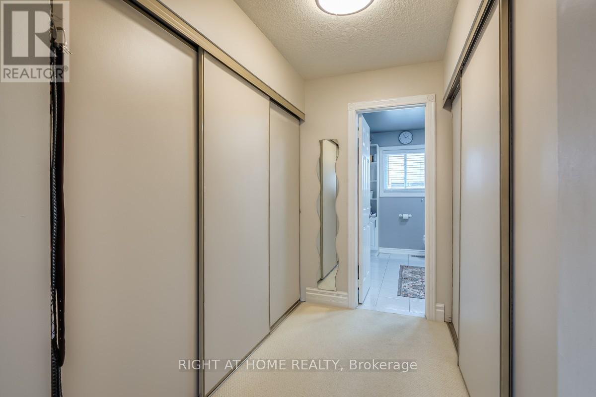 160 Carrington Drive, Richmond Hill, Ontario  L4C 7Y8 - Photo 20 - N12982518