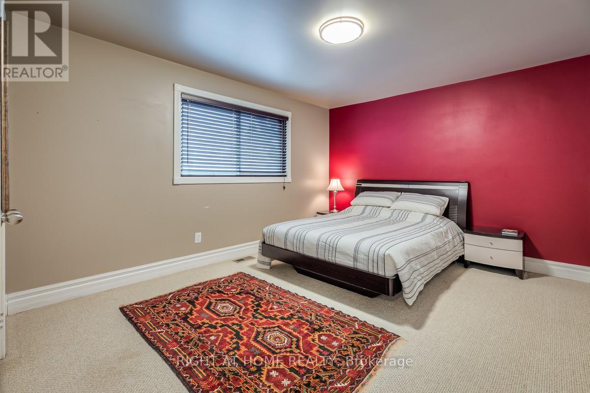 160 Carrington Drive, Richmond Hill, Ontario  L4C 7Y8 - Photo 23 - N12982518