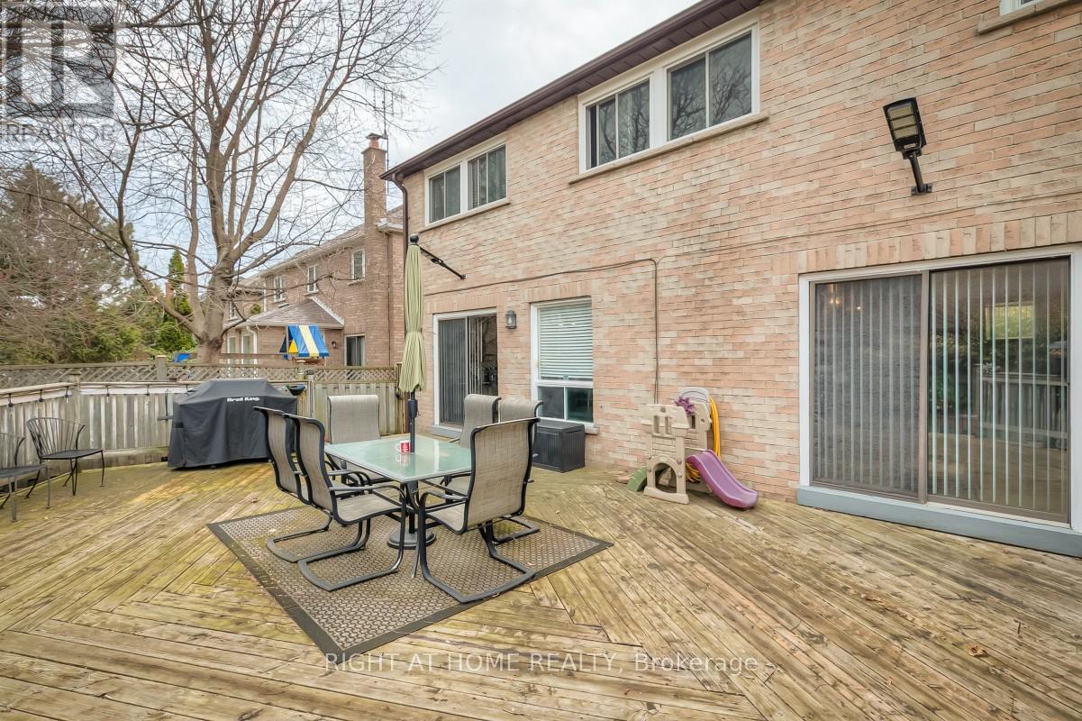 160 Carrington Drive, Richmond Hill, Ontario  L4C 7Y8 - Photo 38 - N12982518