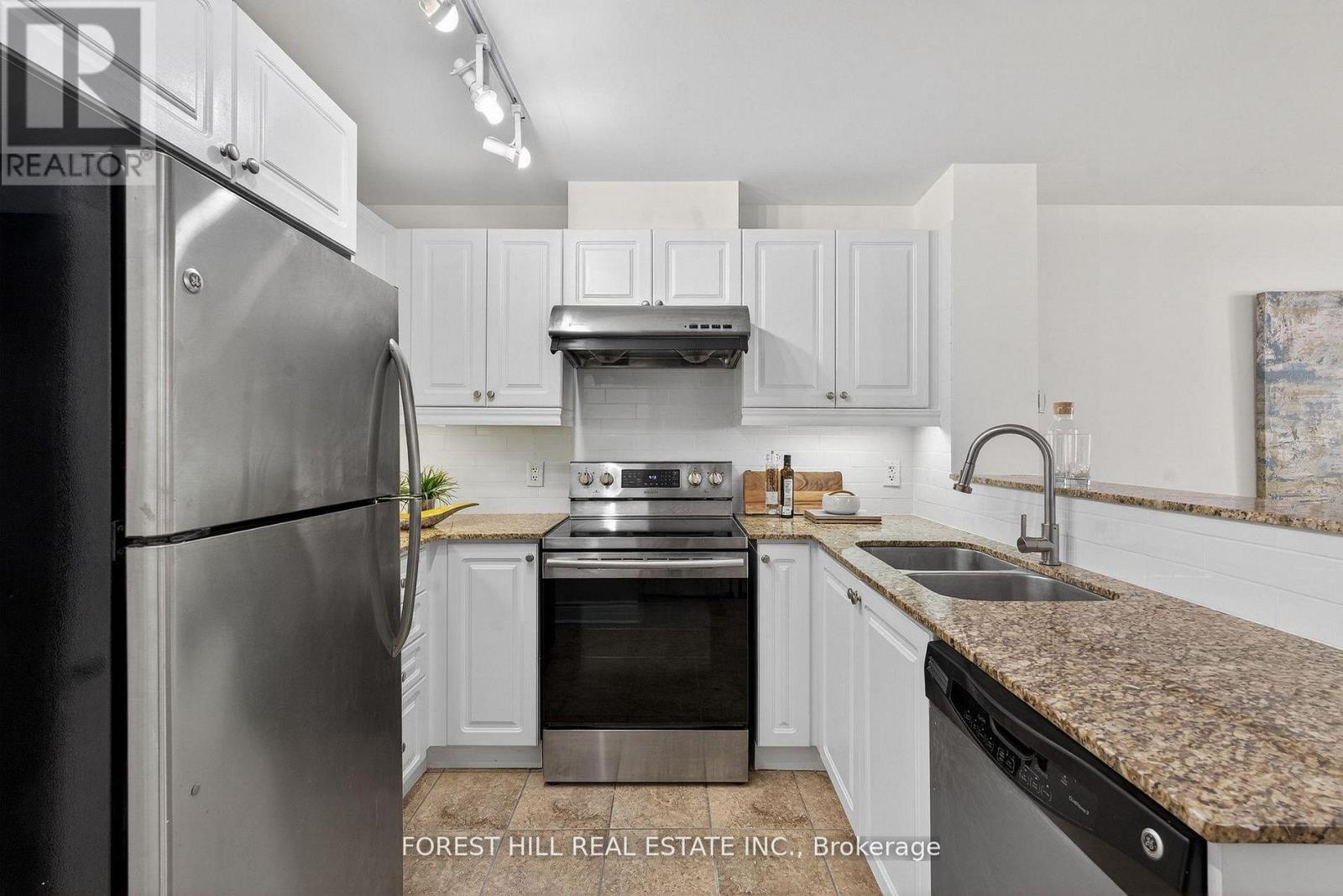 17 - 8 Brighton Place, Vaughan, Ontario  L4J 0E3 - Photo 8 - N12982542