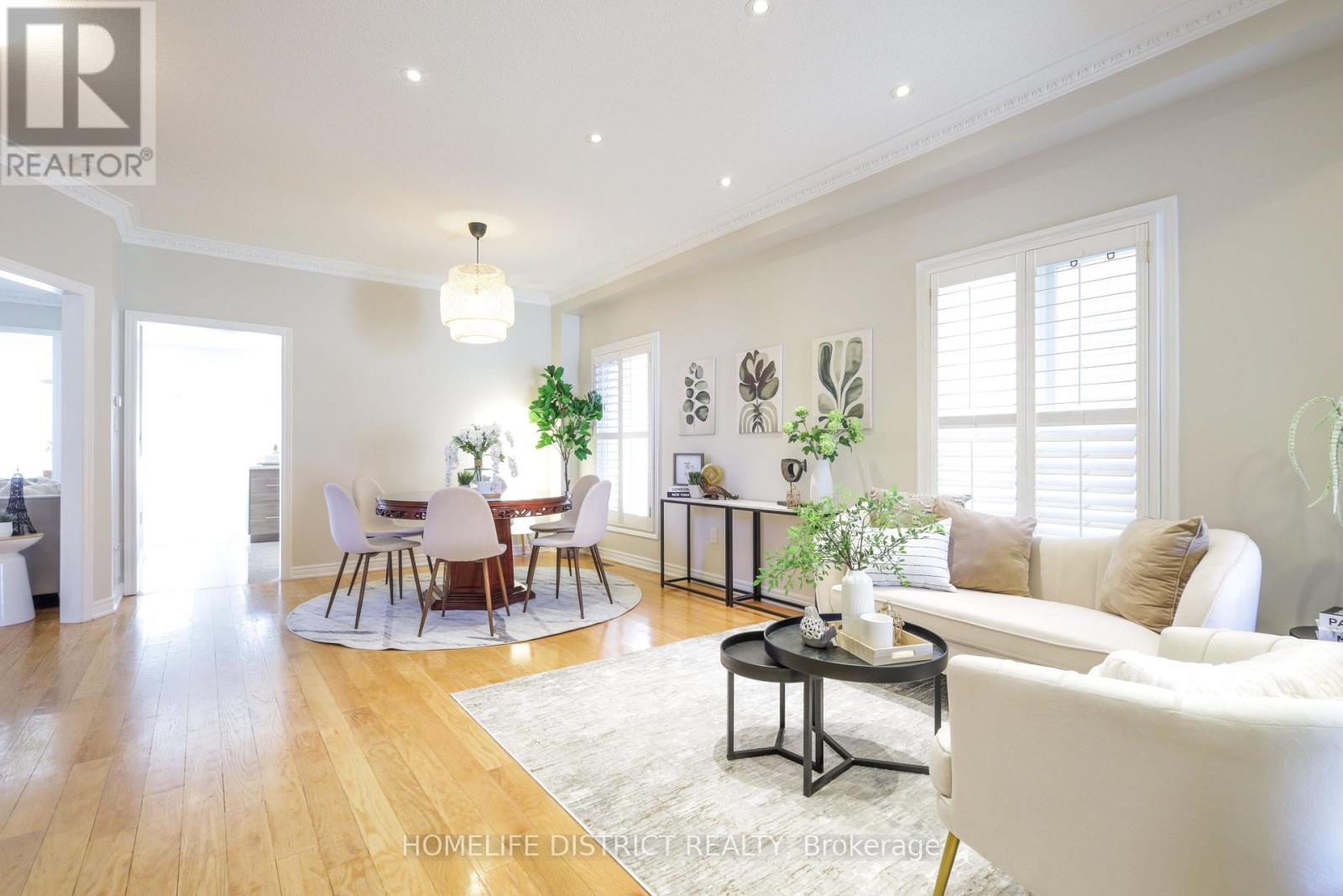 116 Mojave Crescent, Richmond Hill, Ontario  L4S 1R8 - Photo 4 - N12982550