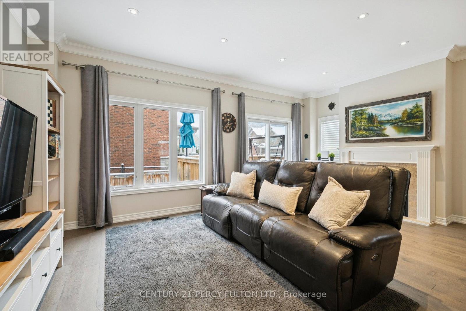 2 Prosser Crescent, Georgina, Ontario  L0E 1R0 - Photo 18 - N12982592