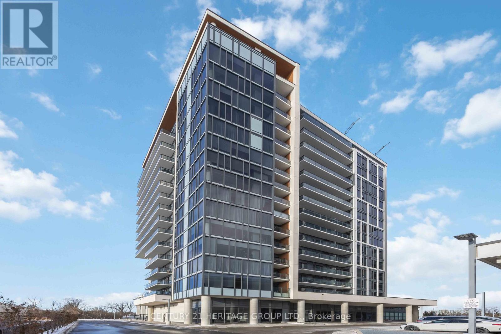 201 - 9618 YONGE STREET, Richmond Hill, Ontario