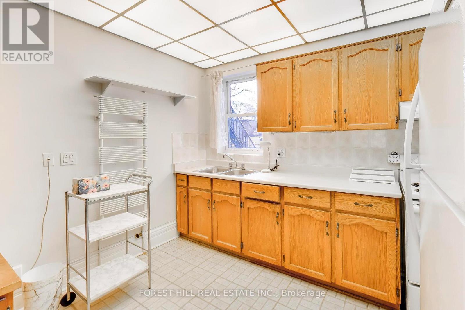 30 Robert Street, Toronto, Ontario  M5S 2K3 - Photo 23 - C12981486