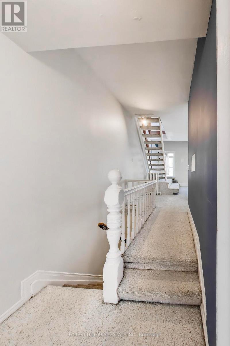 30 Robert Street, Toronto, Ontario  M5S 2K3 - Photo 16 - C12981486