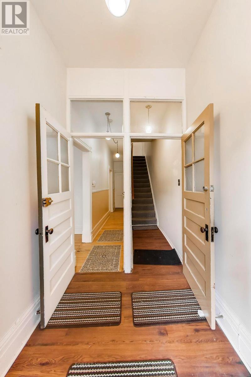 30 Robert Street, Toronto, Ontario  M5S 2K3 - Photo 4 - C12981486