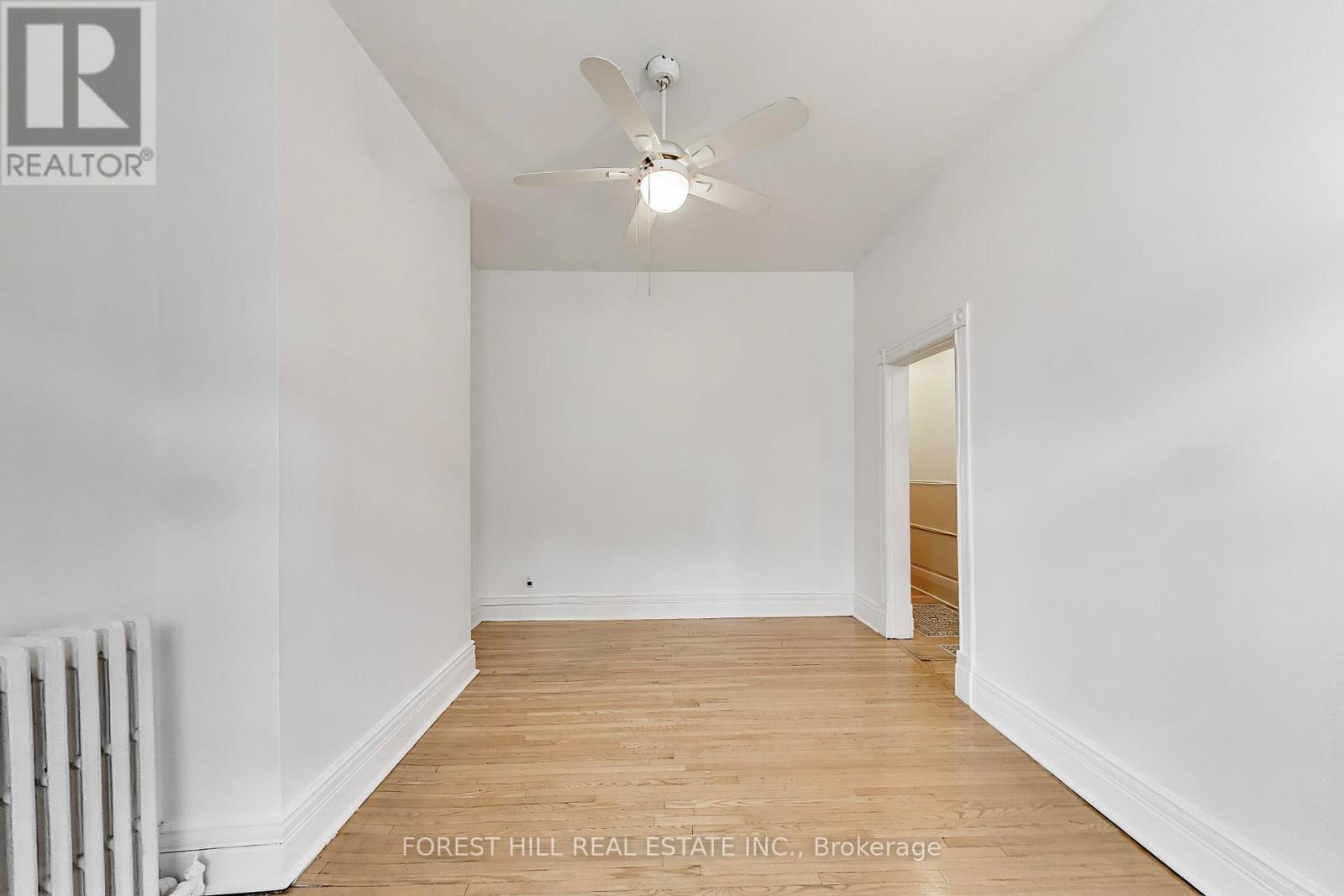 30 Robert Street, Toronto, Ontario  M5S 2K3 - Photo 7 - C12981486